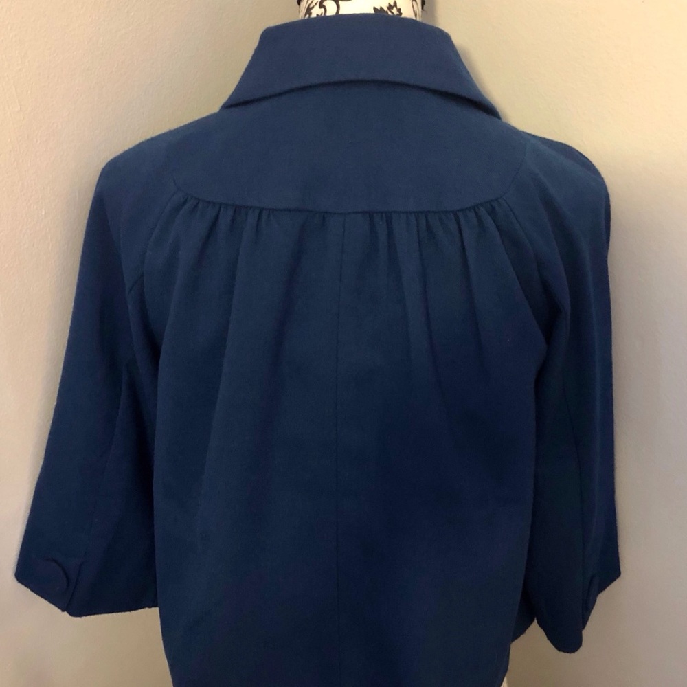Cape Jacket - Picture 3 of 5